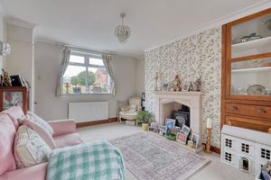 Sitting Room- click for photo gallery